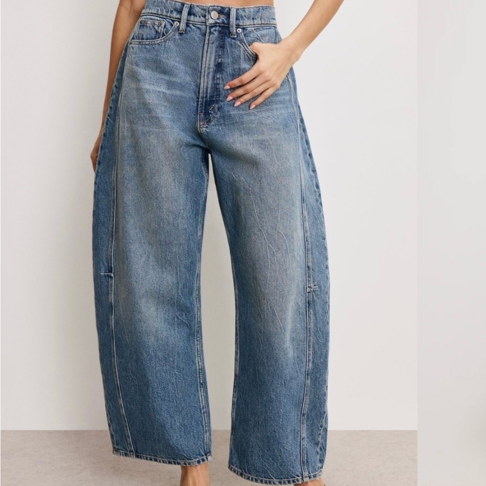 Good American NWT $179 SOLD OUT Good Extreme Barrel Jeans